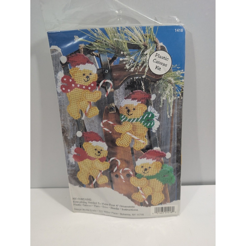 Design Works Crafts Christmas Teddy Bear Plastic Canvas Ornament Kit 1418 New